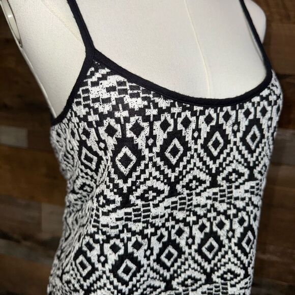 Freeway Black & White Tribal Fringe Tank Top Boho Festival Style sz M - Picture 6 of 13